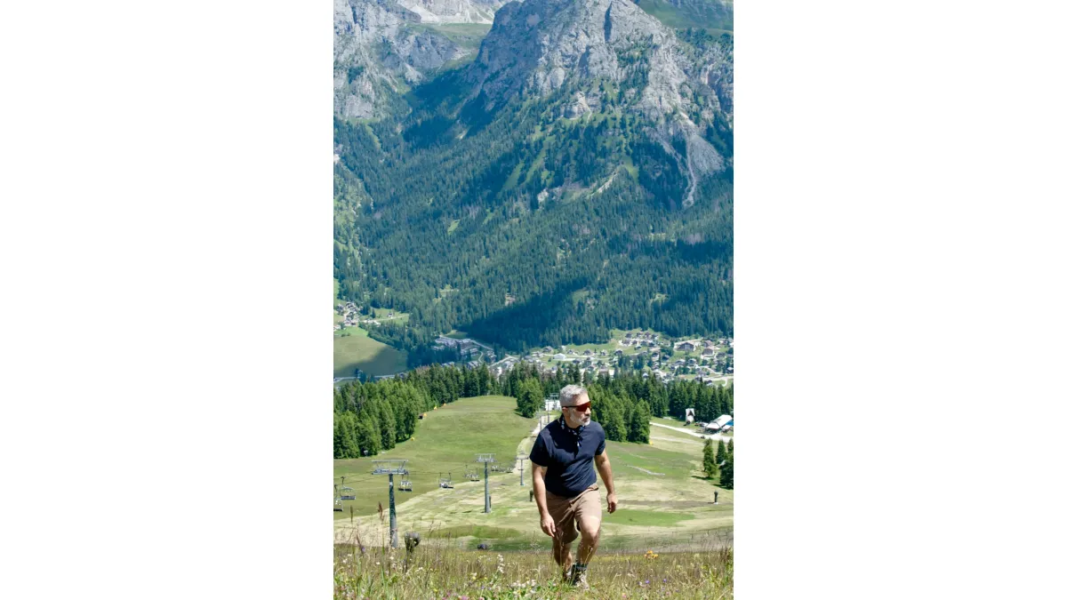 Wege zwischen Panoramen und Dolomitenlandschaft